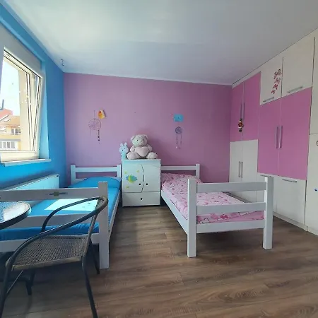 Apartamento K18 Apartment, Spacious, In The Center, With Parking, 83 Sqm *