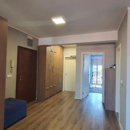 K18 Apartment, Spacious, In The Center, With Parking, 83 Sqm Novi Sad