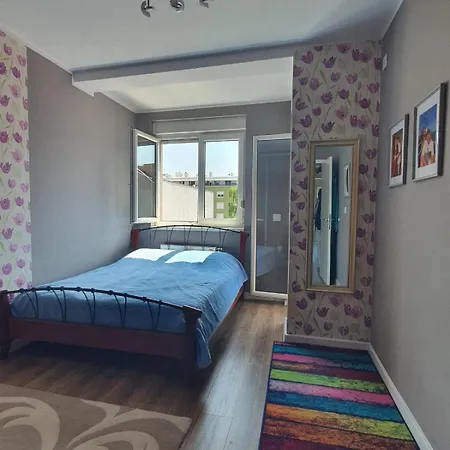 K18 Apartment, Spacious, In The Center, With Parking, 83 Sqm Apartamento