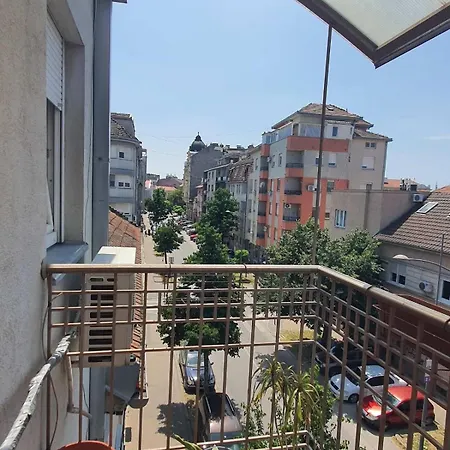 K18 Apartment, Spacious, In The Center, With Parking, 83 Sqm Novi Sad