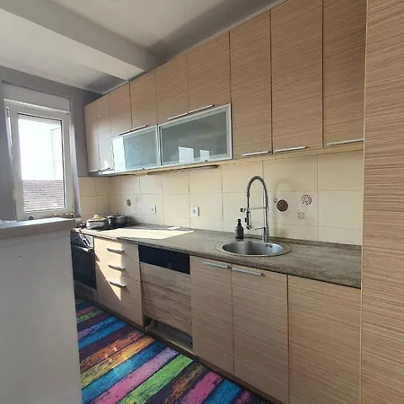 K18 Apartment, Spacious, In The Center, With Parking, 83 Sqm * Novi Sad
