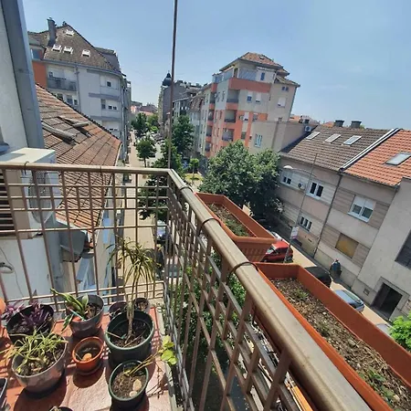 Apartamento K18 Apartment, Spacious, In The Center, With Parking, 83 Sqm